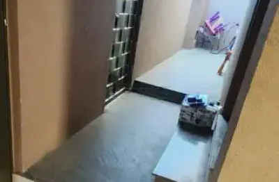 Imóvel muito bem localizado, seguro, e com fácil acesso a marginal e também ao centro da cidade.