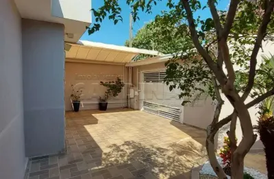 Imóvel assobradado residencial completo de armários planejados no bairro cambuy