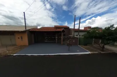 Casa com 3 quartos à venda na Rua Borlange, 69, Residencial Samambaia, São Carlos