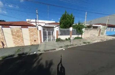 Imóvel próximo da avenida henrique gregori e e próximo da travessa sete da vila boa vista.