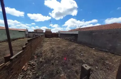 Terreno à venda na Rua Colômbia, 140, Vila Brasília, São Carlos
