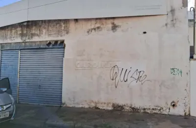 Barracão com ótima localização, próximo a washington luiz