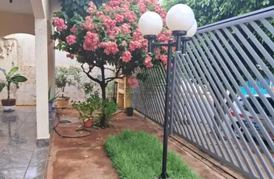 Casa com 3 quartos à venda na Avenida Rafael Hervias Rodrigues, Casa De Esquina, 351, Jardim Luiz Ometto I, Américo Brasiliense