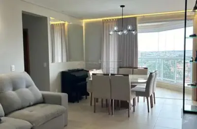 Apartamento totalmente planejado, com sacada gourmet e 03 suítes.