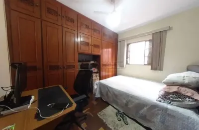 Kitnet / Stúdio para alugar na Avenida Santa Madre Cabrine, Kit 3, 620, Vila Santa Madre Cabrini, São Carlos