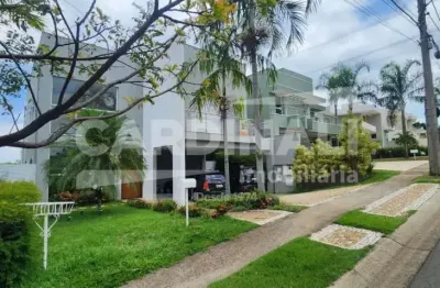 Casa alto padrão em condomínio fechado em campinas, com terreno de 380 m² e área construída de 275 m².