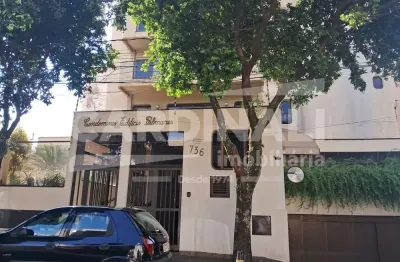 Apartamento de alto padrão com 03 suítes no centro da cidade.