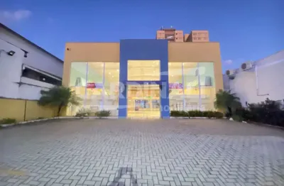 Salão comercial novo e em ótima localização na avenida são carlos, entre a padre teixeira e rua marechal deodoro (quarteirão shopping)