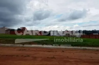 Bairro novo em uma localização muito boa dentro da cidade com fácil acesso a rodovia.