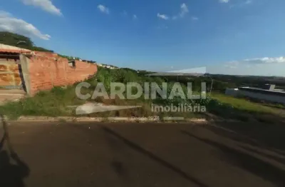 Terreno localizado no bairro jardim embare, plano e pronto para construir.