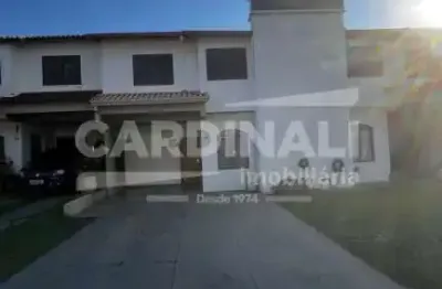 Sobrado recém reformado a venda, no condomínio summertime.