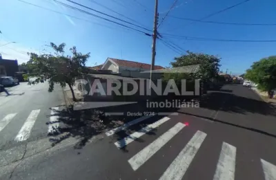 Casa com 3 quartos à venda na Rua Itália, Esquina, 707, Vila Prado, São Carlos