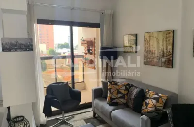 Apartamento localizado na área central alta da cidade com muitos comércios em toda sua volta e também mercado.