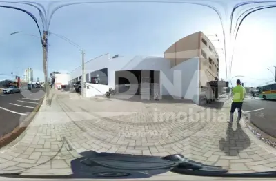 Barrão novo - excelente localização - estacionamento com 4 vagas