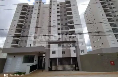 Apartamento com ótima localização, com armários planejados.