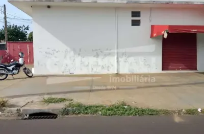 Salão com ótima localização, próximo escola, creche e supermercados.