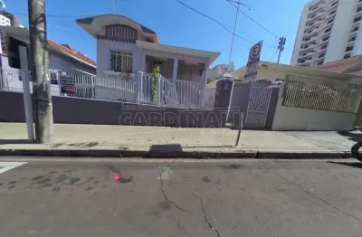 Casa com 3 quartos para alugar na Rua São Sebastião, Em Frente Ao Colégio São Carlos, 1883, Centro, São Carlos