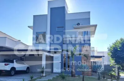 Lindo sobrado em condomínio, com acabamento de primeira qualidade, localização espetacular dentro do condomínio.