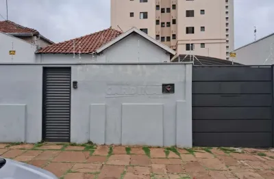 Casa com 2 quartos para alugar na Rua Padre Duarte, 2353, Centro, Araraquara