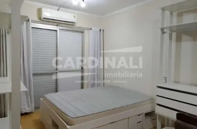 Apartamento/studio amplo à venda com sacada e ar-condicionado / rua culto à ciência / campinas sp / 47 m² / vaga coberta