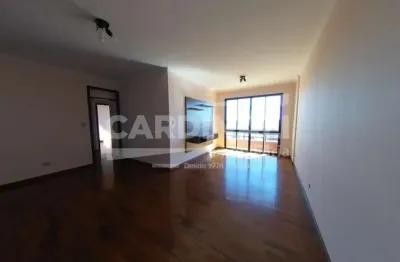 Apartamento com 3 quartos para alugar na Rua Vinte e Oito de Setembro, 2350, Centro, São Carlos