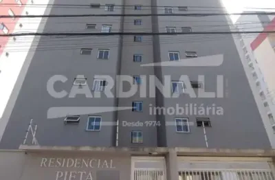 Apartamento 1 dormitório com 2 vagas de garagem cobertas no centro, próximo a usp 1.