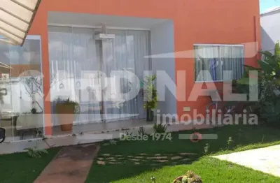 Casa à venda no condomínio flamboyants i, araraquara/sp.