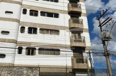 Apartamento com excelente localização, próximo a supermercados e faculdades.