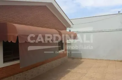 Casa com ótima localização, próximo ao upa, comércio e agência bancária.