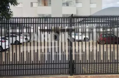 Apartamento 3 dormitórios sendo 1 suite com vaga de garagem  próximo ao carrefour.