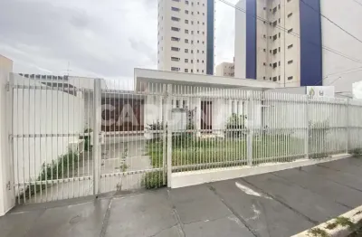 Casa com 4 quartos para alugar na Rua Vinte e Oito de Setembro, 1573, Centro, São Carlos