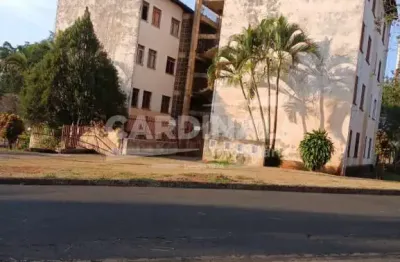 Apartamento padrão com ótima localização, preço de ocasião.