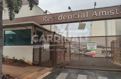 Apartamento com excelente localização, próximo a supermercados.