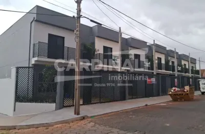 Cobertura com 3 quartos para alugar na Rua Barão Do Rio Branco, Sobrado C, 753, Vila Xavier (Vila Xavier), Araraquara