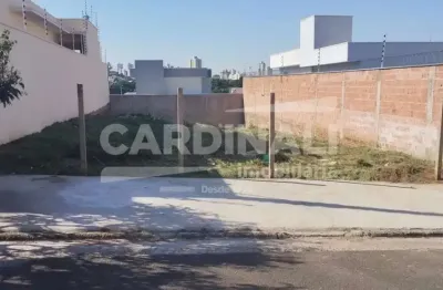 Terreno à venda na Rua Dirceu Vidal, S/n, Jardim Santa Júlia, São Carlos