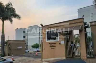 Apartamento com ótima localização, próximo a escolas e creches.