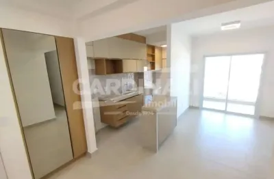 Apartamento novo,  excelente localização, centro, varanda gourmet