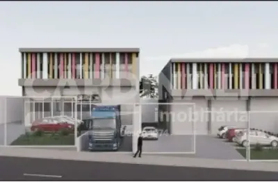 Barracão novo, com localização privilegiada e pé direito alto.