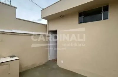 Casa com 3 quartos para alugar na Rua Virgílio Pozzi, 404, Jardim Santa Paula, São Carlos