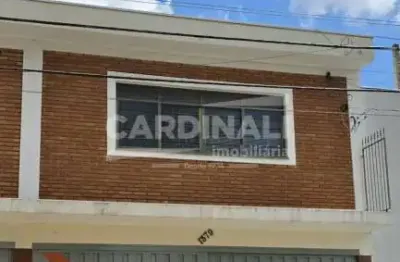 Casa sobrado com 1 dormitório e 1 suíte no Centro próxima ao Colégio Interativo em São Carlos