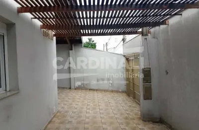 Casa com 2 quartos à venda na Avenida Estrada De Ferro Araraquara, Esquina Com Nicolau Jorge Lauand, 1343, Jardim das Estações (Vila Xavier), Araraquara