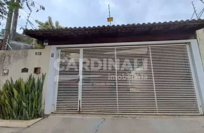 Casa Térrea no Bairro Residencial Douradinho em São Carlos.