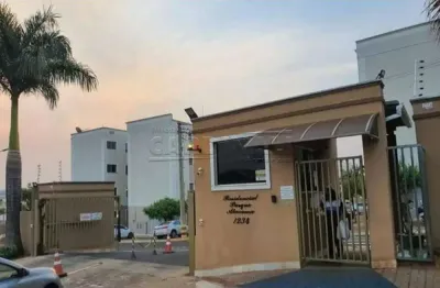 Apartamento com 2 quartos para alugar na Avenida Paulino Rodella, Bloco 20, 1234, Jardim Universal, Araraquara