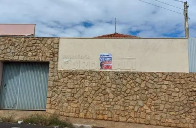 Casa com 3 quartos à venda na Avenida Vinte e Dois de Agosto, 394, Vila Xavier (Vila Xavier), Araraquara