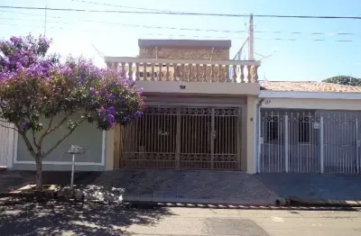 Casa com 3 quartos à venda na Rua Pedro de Almeida, 121, Vila Santa Madre Cabrini, São Carlos