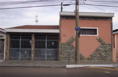 Casa com 3 quartos à venda na Avenida Grécia, 222, Vila Prado, São Carlos