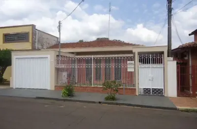 Casa com 3 dormitórios e 1 suíte na vila nery próxima a etec paulino botelho em são carlos