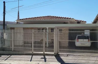 Casa com 3 quartos à venda na Avenida Teixeira de Barros, 193, Vila Prado, São Carlos