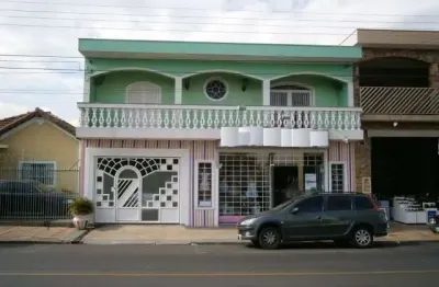 Casa com 4 dormitórios sendo 2 suítes na vila prado em são carlos