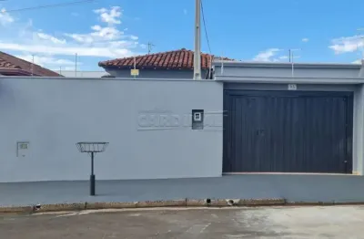 Casa com 3 quartos à venda na Rua Professor Mozart de Santos Mello, 95, Vila Costa do Sol, São Carlos